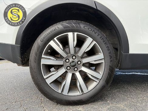 Used 2017 Land Rover Discovery Sport HSE Luxury AWD/4WD image 9
