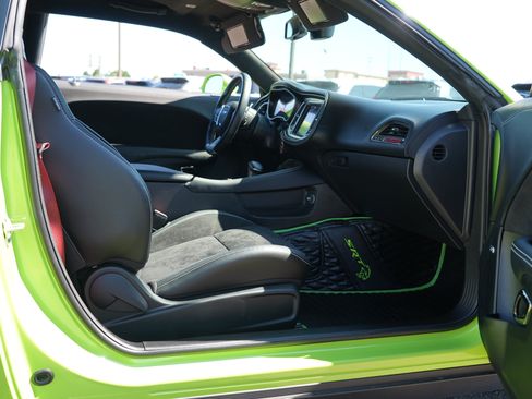 Used 2023 Dodge Challenger SRT Hellcat RWD image 29