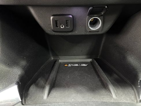 Used 2023 Chevrolet Traverse LT AWD/4WD image 26