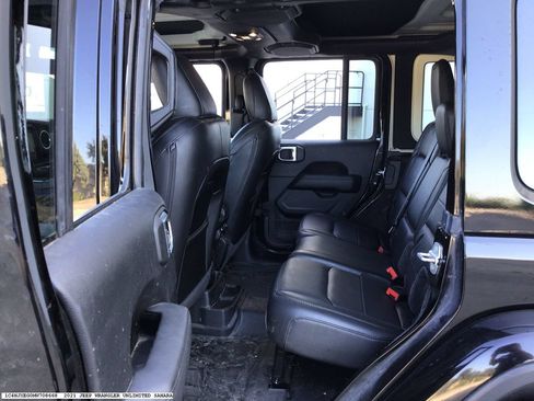 Used 2021 Jeep Wrangler Unlimited Sahara AWD/4WD image 9