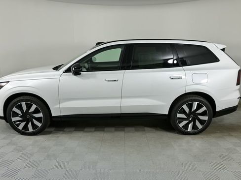 New 2025 Volvo EX90 Plus w/ Protection Package Premier image 2