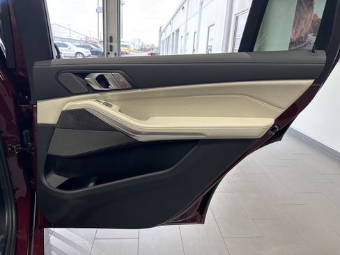 New 2026 BMW X7 xDrive40i image 59