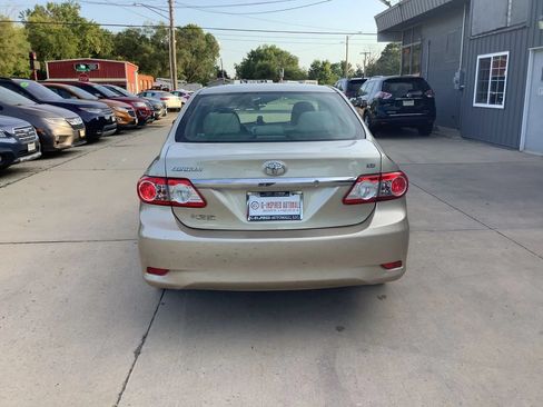 Used 2013 Toyota Corolla LE FWD image 7
