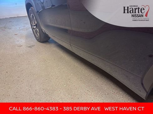 Used 2021 Toyota Highlander XLE image 43