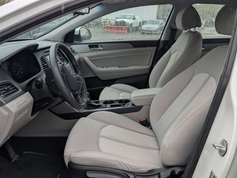Used 2016 Hyundai Sonata SE FWD image 9