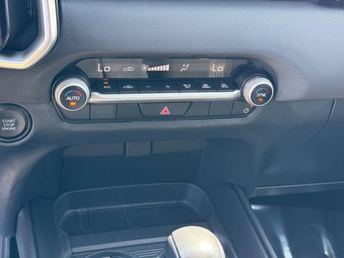 Used 2025 MAZDA CX-50 AWD 2.5 S w/ Select Package image 17