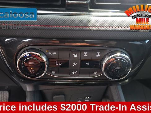 Used 2025 Chevrolet TrailBlazer RS w/ Convenience Package FWD image 21
