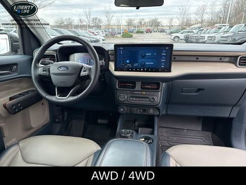 Used 2025 Ford Maverick Lariat image 13