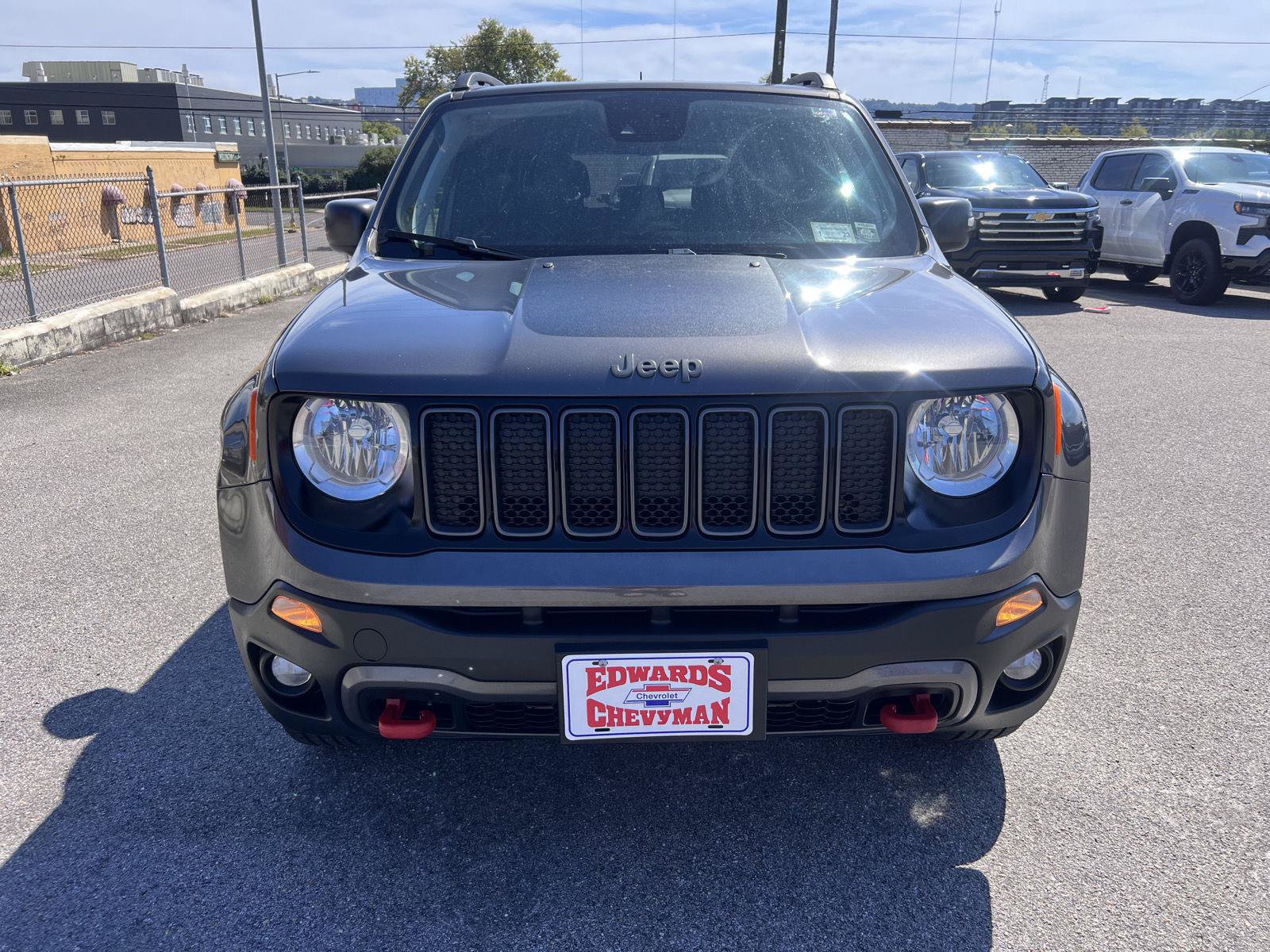 Used 2021 Jeep Renegade Trailhawk AWD/4WD image 2