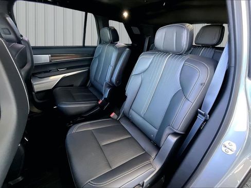 Used 2026 Cadillac Vistiq Luxury AWD/4WD image 20
