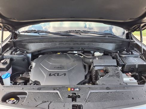 Used 2025 Kia Telluride S AWD/4WD image 39