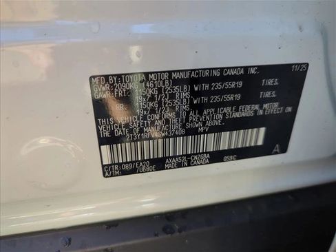 New 2025 Toyota RAV4 Limited image 28