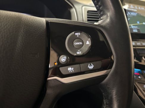 Used 2022 Honda Odyssey Elite image 25