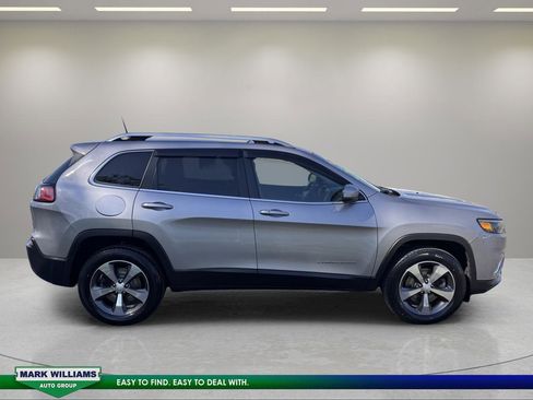 Used 2020 Jeep Cherokee Limited AWD/4WD image 2