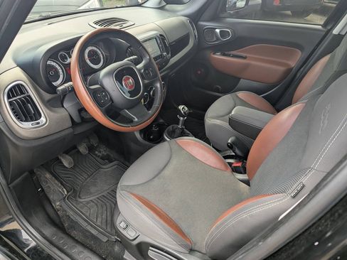 Used 2014 FIAT 500L Trekking w/ Popular Equipment Group FWD image 12