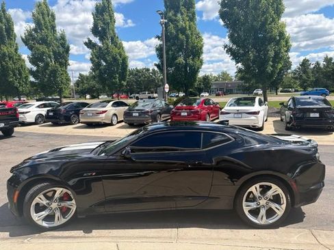Used 2021 Chevrolet Camaro LT w/ RS Package RWD image 4
