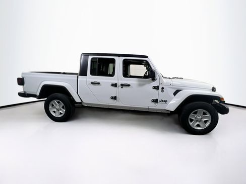 Used 2022 Jeep Gladiator Sport image 4