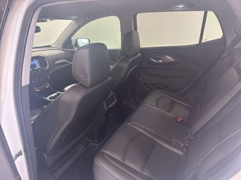 Used 2023 GMC Terrain SLT image 21