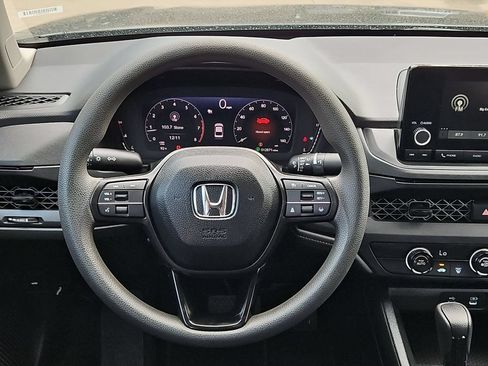 Used 2025 Honda Accord LX image 23