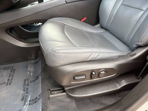 Used 2021 Buick Enclave Essence AWD/4WD image 21