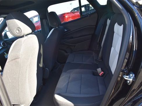 New 2026 Chevrolet Trax RS w/ Sunroof Package image 18