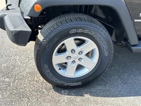 Used 2014 Jeep Wrangler Sport w/ Quick Order Package 24S AWD/4WD image 6