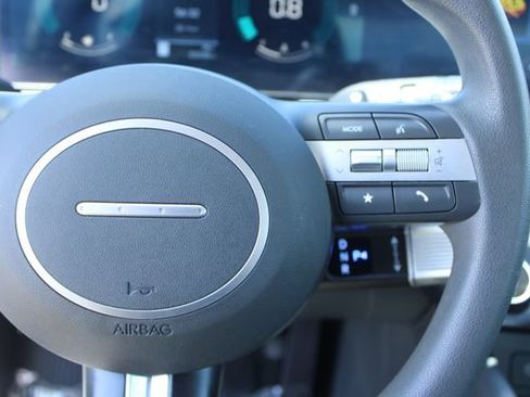 Used 2025 Hyundai Sonata SEL FWD image 16