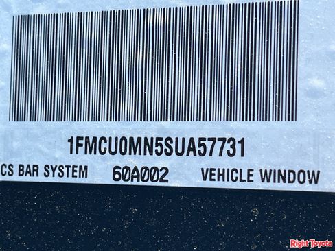 Used 2025 Ford Escape ST-Line FWD image 34