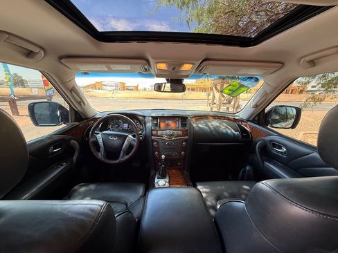 Used 2015 INFINITI QX80 4WD w/ Deluxe Technology Package image 21