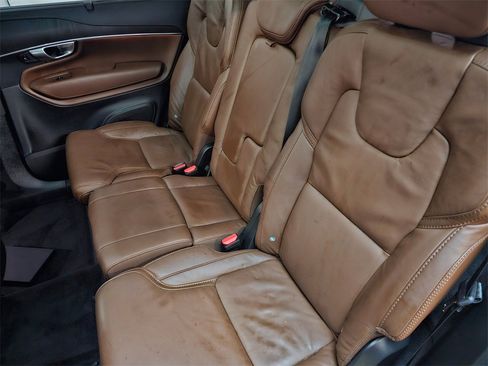 Used 2023 Volvo XC90 B6 Ultimate w/ Protection Package Premier image 17