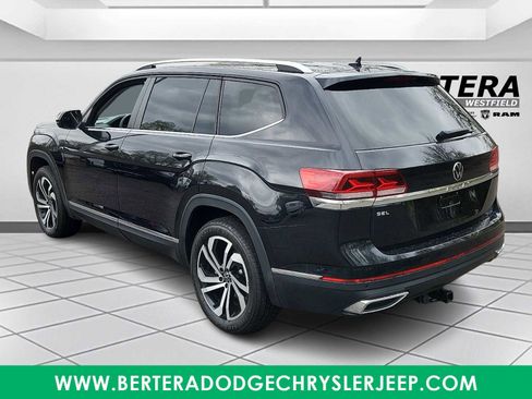 Used 2023 Volkswagen Atlas SEL AWD/4WD image 4