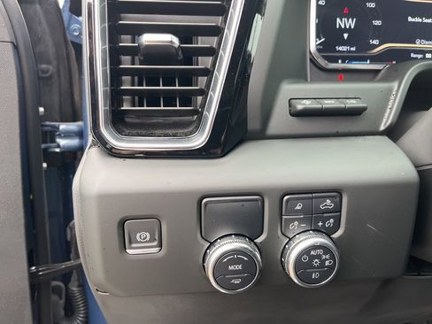 Used 2024 GMC Sierra 1500 Denali w/ Technology Package image 14