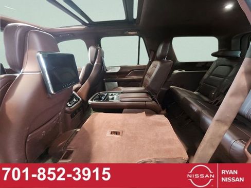 Used 2021 Lincoln Navigator Black Label w/ Cargo Convenience Package AWD/4WD image 11