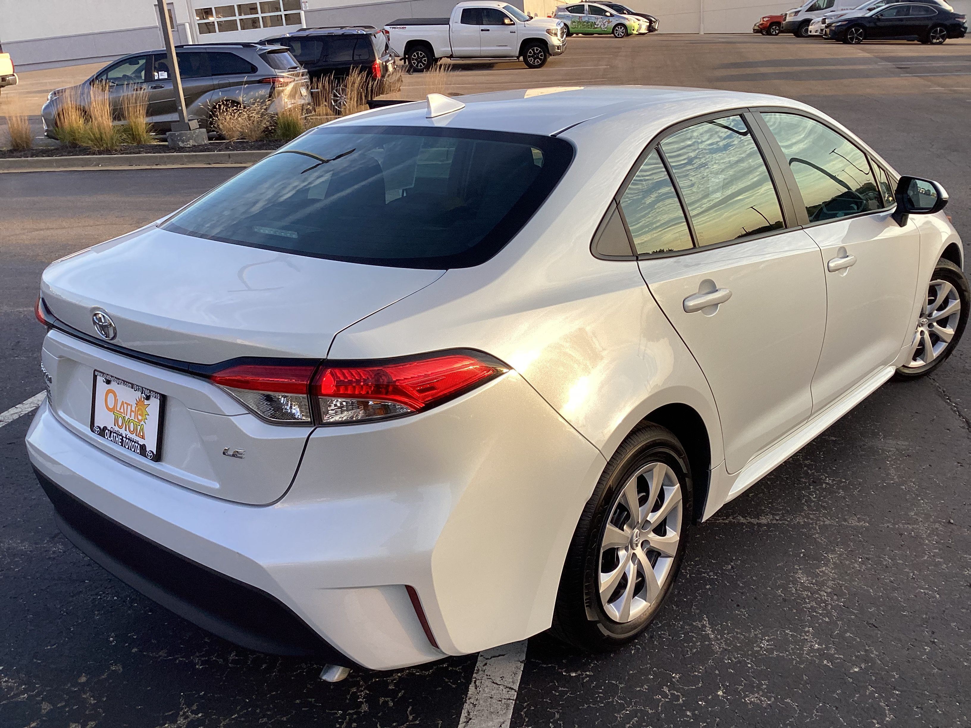 Certified 2025 Toyota Corolla LE FWD image 25
