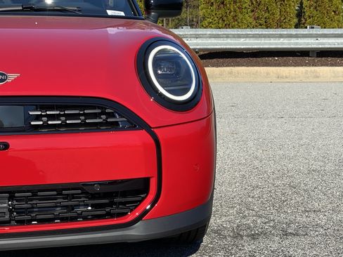 New 2026 MINI Cooper 4-Door Hardtop FWD image 42