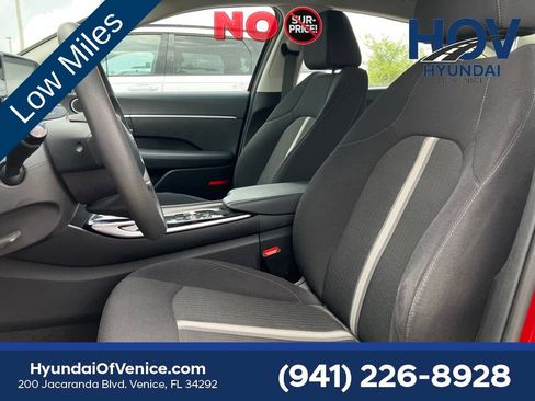 Used 2023 Hyundai Sonata SE w/ Cargo Package FWD image 13