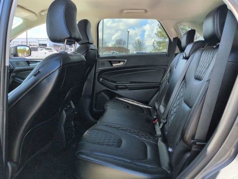 Used 2024 Ford Edge Titanium image 16