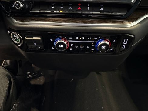 New 2026 GMC Sierra 1500 Elevation w/ LPO, GMC Protection Package AWD/4WD image 26