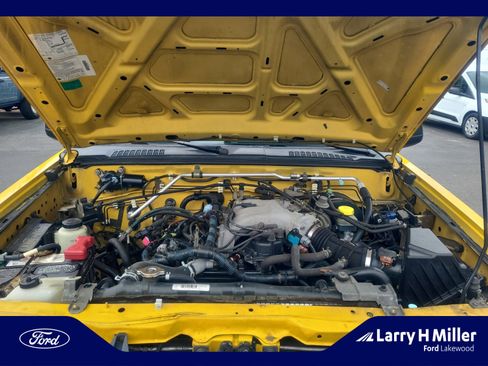 Used 2004 Nissan Xterra SE w/ (LTH) Rugged Leather Pkg AWD/4WD image 21