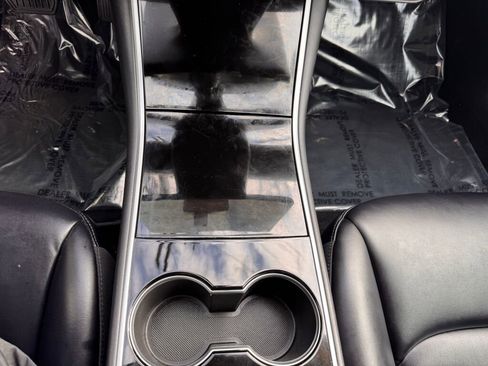 Used 2018 Tesla Model 3 Long Range image 19