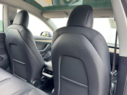 Used 2022 Tesla Model 3 image 34