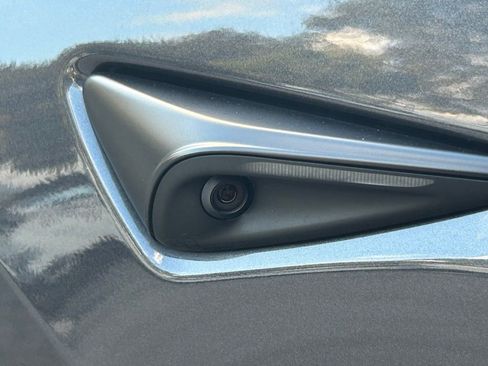 Used 2024 Tesla Model Y Long Range image 27