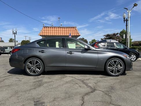 Used 2017 INFINITI Q50 Sport w/ Driver Assistance Package RWD image 3