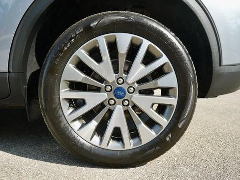 Used 2022 Ford Escape Titanium image 32