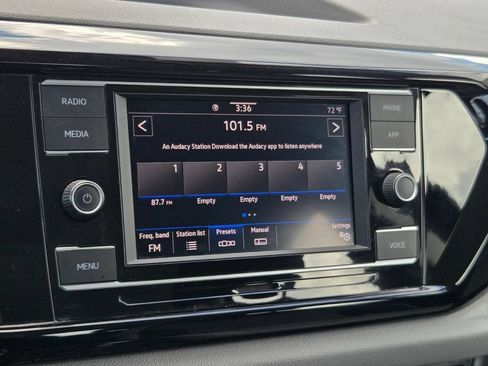 Certified 2024 Volkswagen Taos S FWD image 15