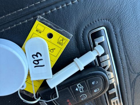 Used 2017 RAM 1500 Limited image 26