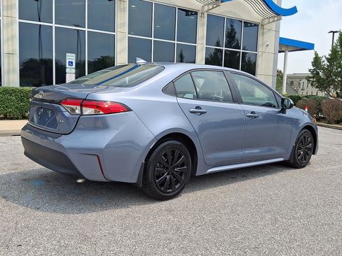 Used 2024 Toyota Corolla LE FWD image 6