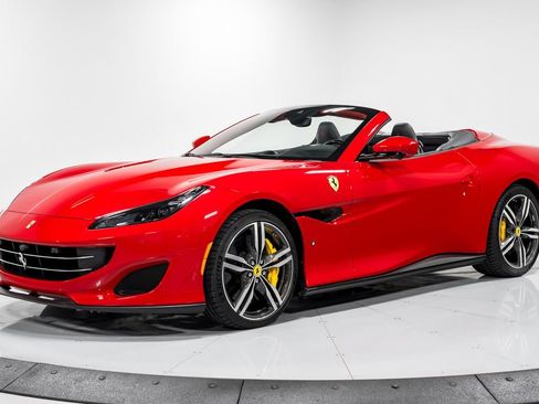Used 2020 Ferrari Portofino RWD image 7