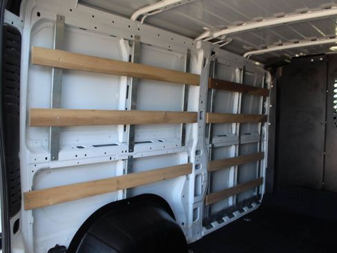Used 2025 RAM ProMaster 2500 w/ U-Haul Equipment Group FWD image 41