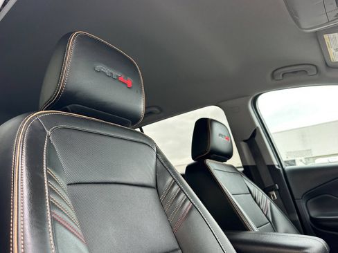 Certified 2022 GMC Terrain AT4 w/ Infotainment Package II AWD/4WD image 21